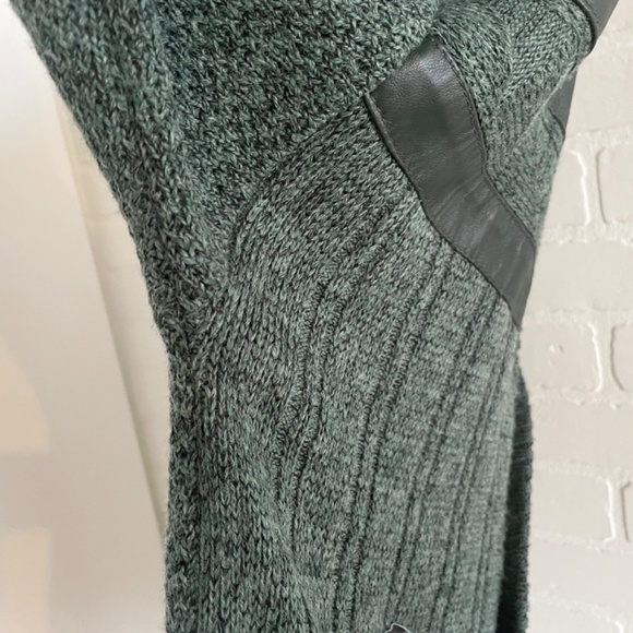 Vintage Men’s Knit Cardigan Shawl Double breast Wool Green Grandpa Oversized M - Picture 15 of 15